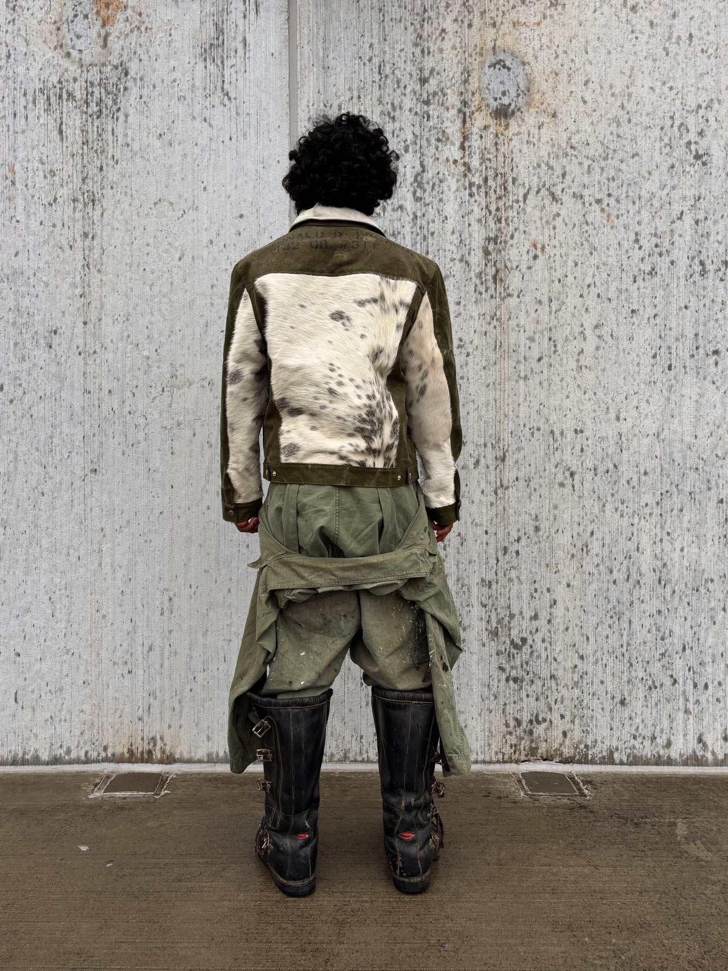1:1 Cowhide T3 Jacket (L)