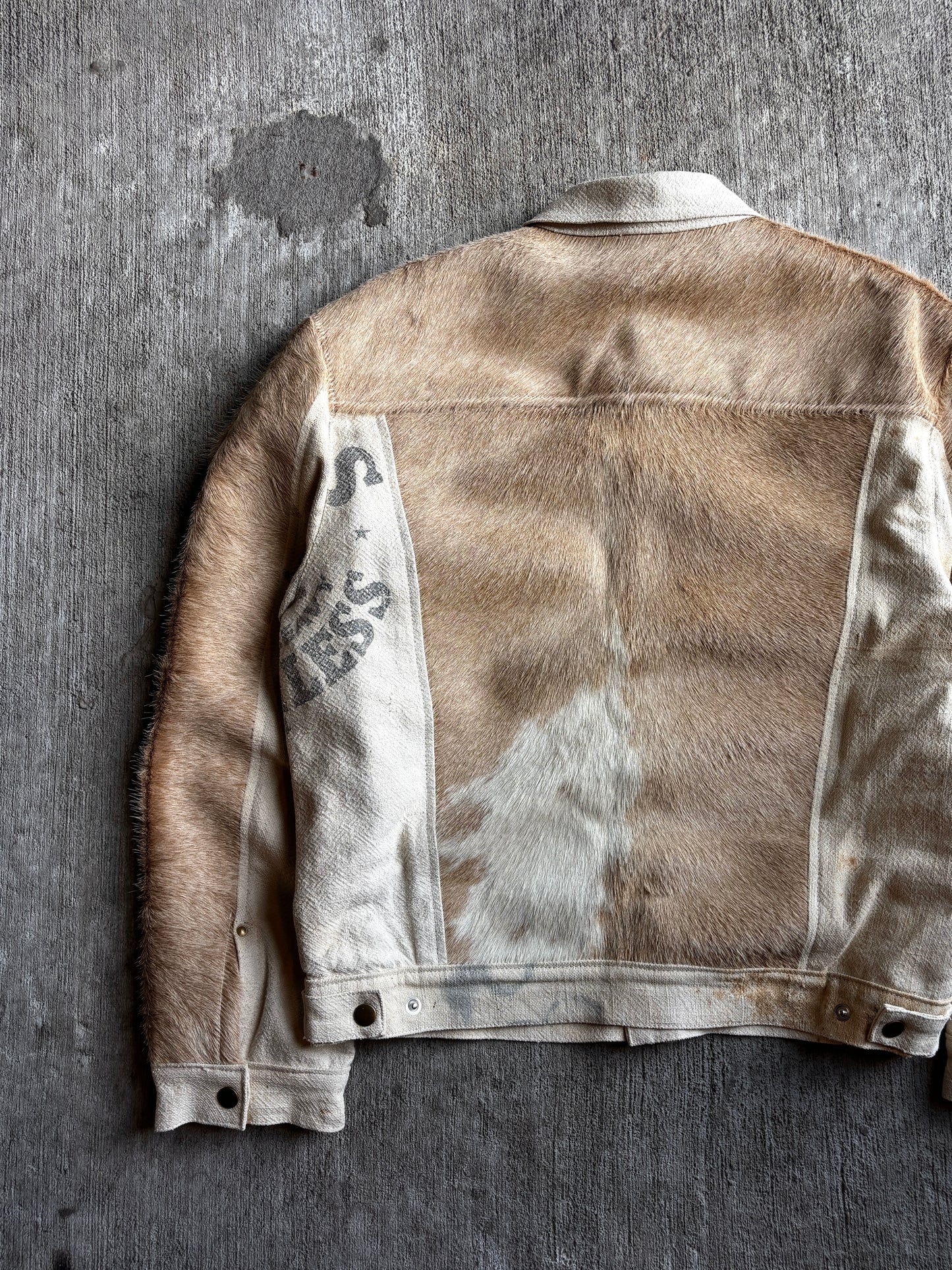 1:1 Cowhide T3 Jacket (L)