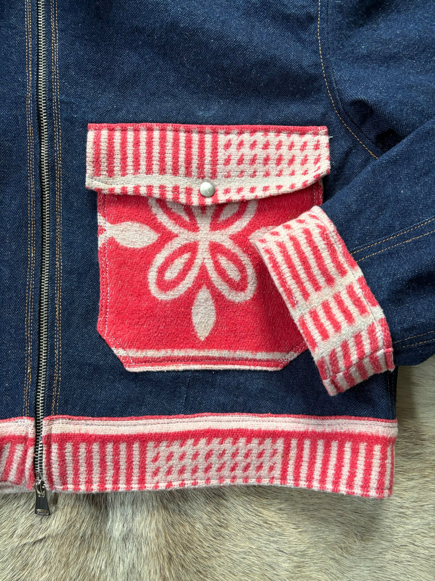 1:1 Americana Denim Jacket w/ 60s Camp Blanket Trim (L)