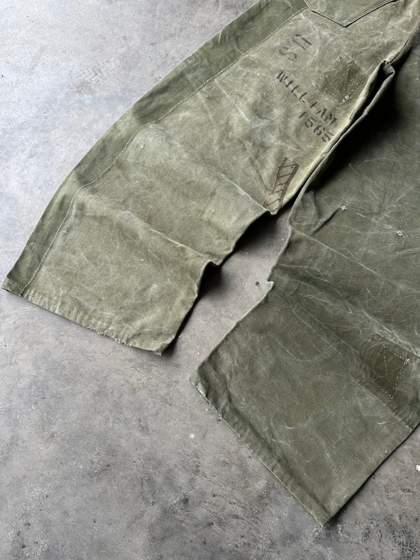 1:1 Military Canvas Baggy Pants (33" x 30")